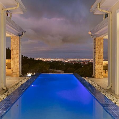 Luxury Serviced Mountain Villa In Constantia Cape Town Bagian luar foto