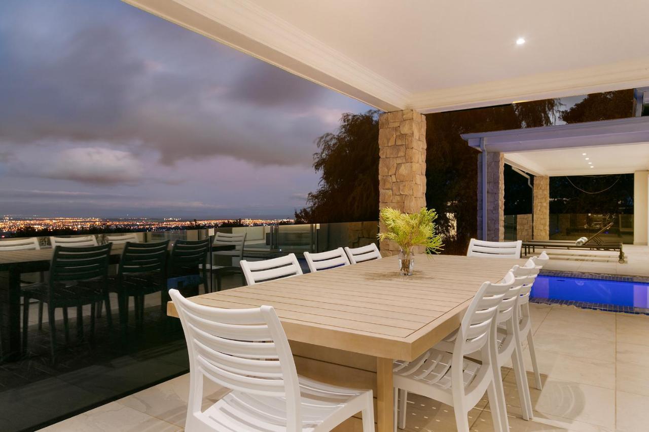 Luxury Serviced Mountain Villa In Constantia Cape Town Bagian luar foto