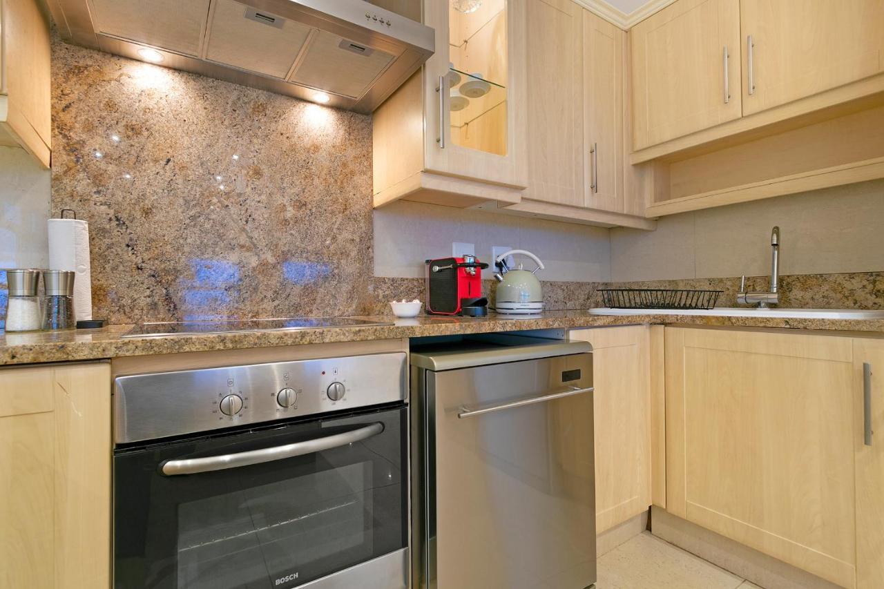 Luxury Serviced Mountain Villa In Constantia Cape Town Bagian luar foto