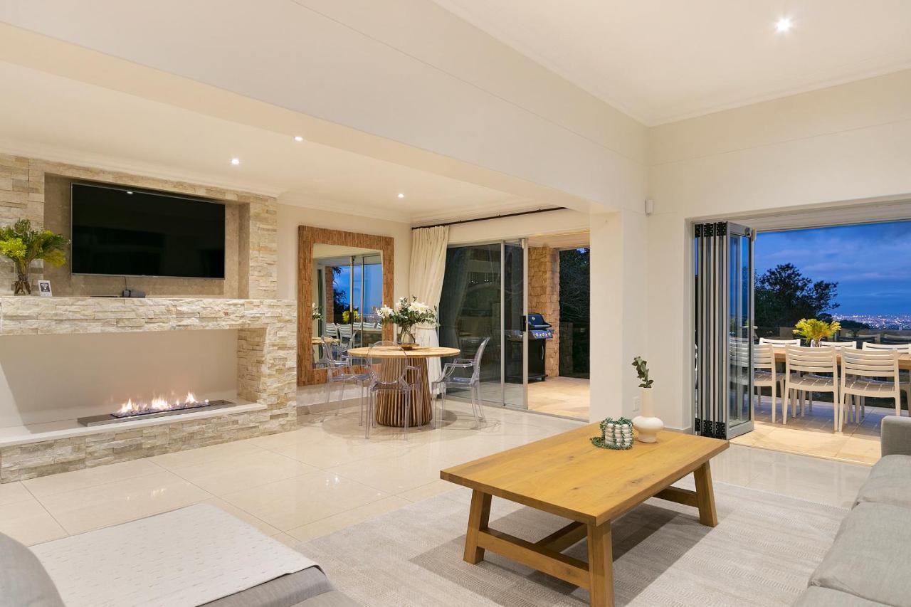 Luxury Serviced Mountain Villa In Constantia Cape Town Bagian luar foto